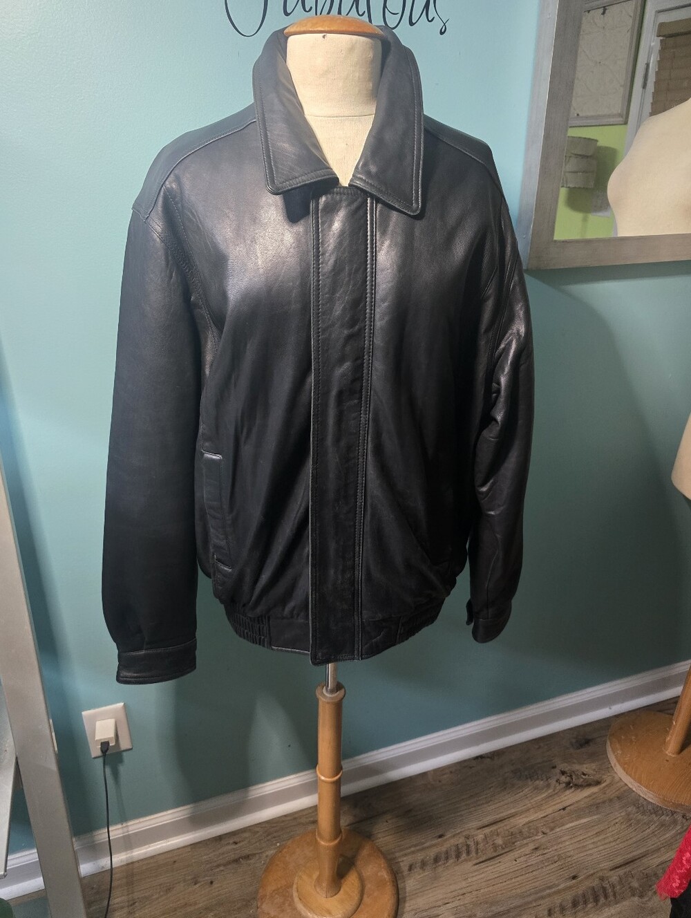 Black Leather Men's Bomber Jacket - Classic Collar - American Classics Colebrook